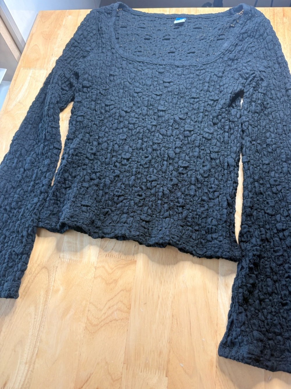 Old Navy Textured Black Long Sleeve Scoop Neck Top